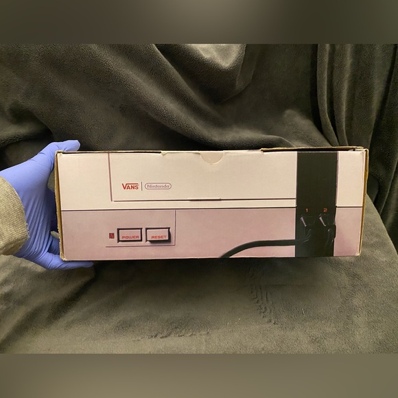 Vans Nintendo Super Mario Bros Tie-Dye. M9.5/W11.5 - Picture 3 of 8